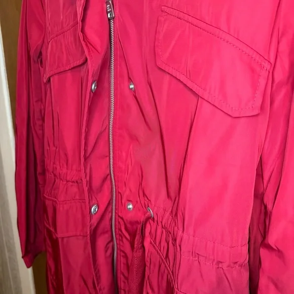 NWT Avec Les Filles Red Oversized Rain Anorak Hooded Trench Coat Women’s Small - Picture 7 of 13